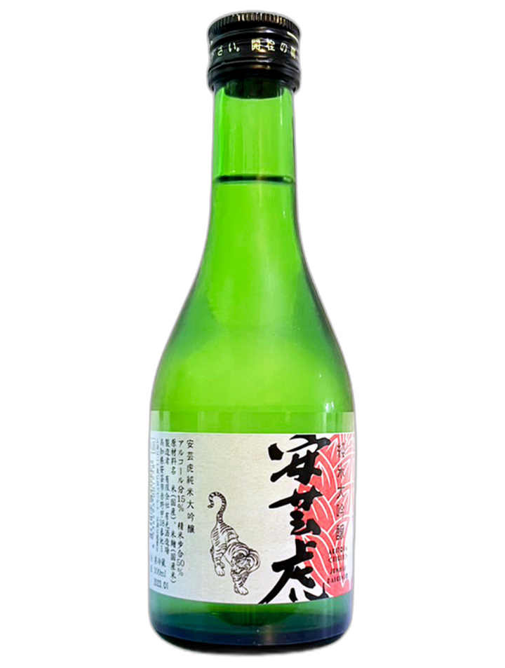 安藝虎 純米大吟釀 酒瓶正面商品圖