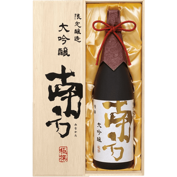 南方 大吟醸 極撰 (木盒) - 萬屋 Sake House